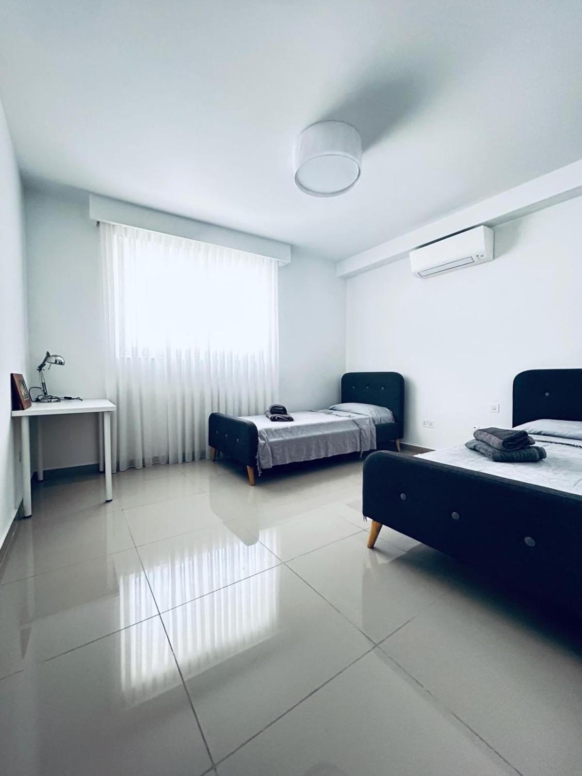 Very Spacious 3-bedroom - St Julians